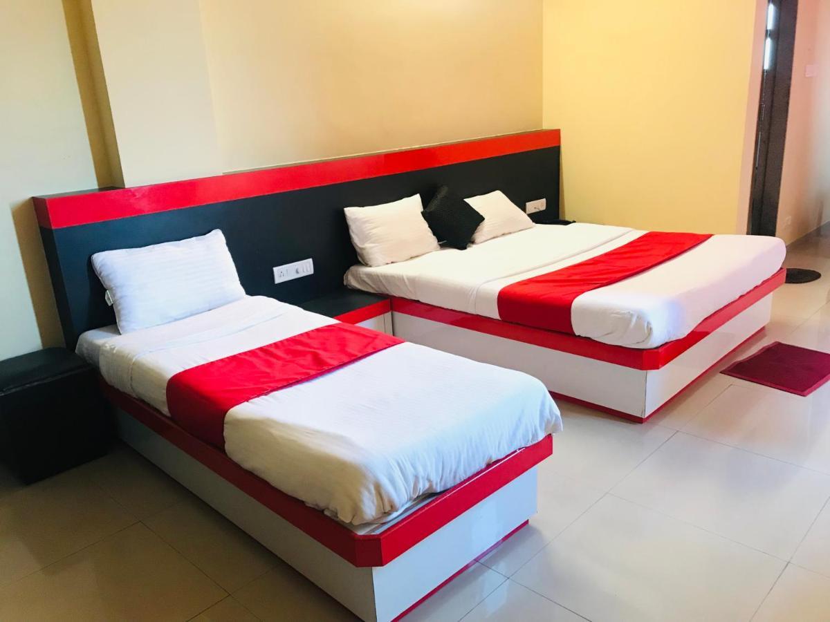 Staymaker Prakash International Gonikoppal Экстерьер фото